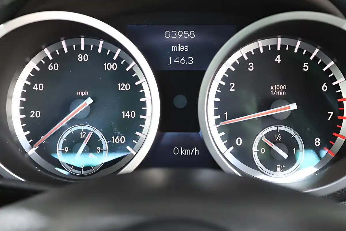 Used 2010 Mercedes-Benz Slk Convertible White - Interior and Exterior details 12