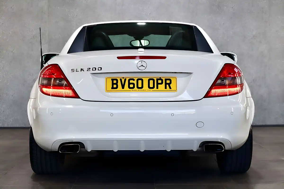 Used 2010 Mercedes-Benz Slk Convertible White - Interior and Exterior details 16