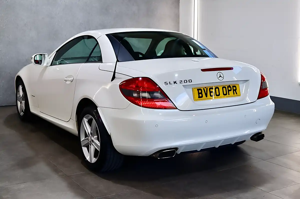Used 2010 Mercedes-Benz Slk Convertible White - Interior and Exterior details 2
