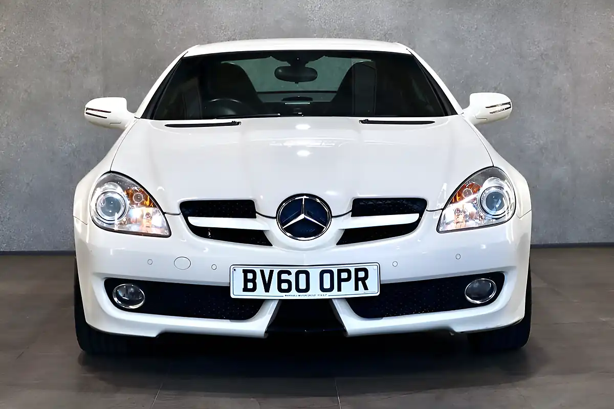 Used 2010 Mercedes-Benz Slk Convertible White - Interior and Exterior details 20