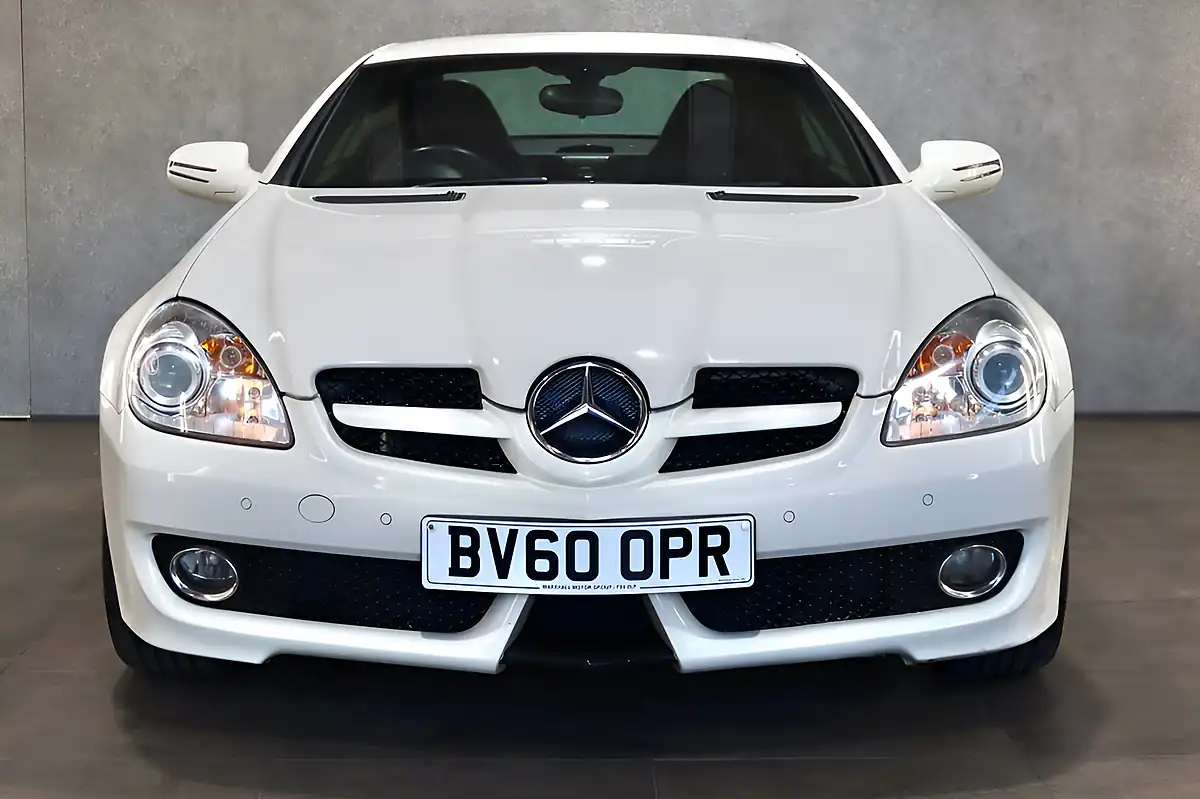 Used 2010 Mercedes-Benz Slk Convertible White - Interior and Exterior details 6