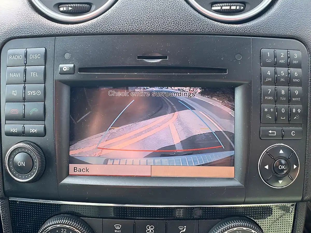 Used 2010 Mercedes ML350 Sport Silver - Interior and Exterior details 16