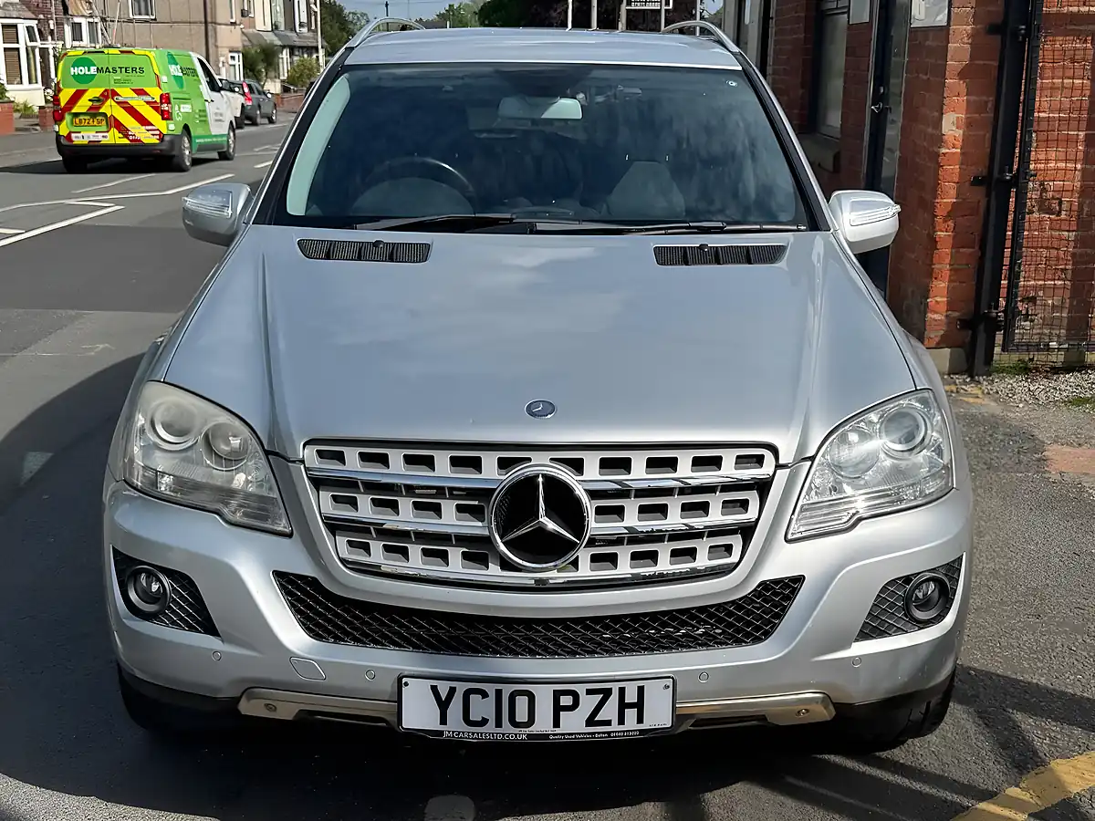 Used 2010 Mercedes ML350 Sport Silver - Interior and Exterior details 2