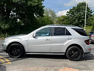 Used 2010 Mercedes ML350 Sport Silver - Interior and Exterior details 3