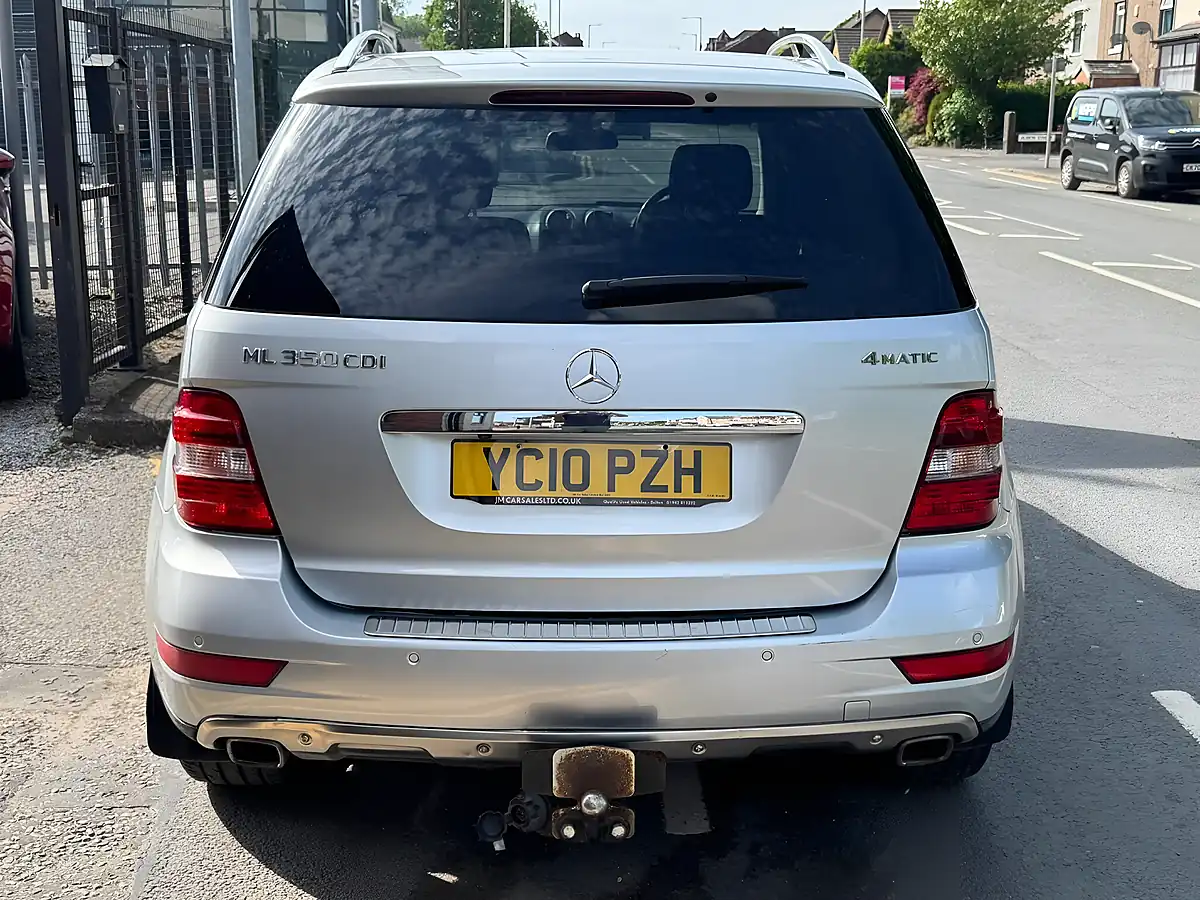 Used 2010 Mercedes ML350 Sport Silver - Interior and Exterior details 4