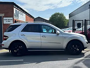 Used 2010 Mercedes ML350 Sport Silver - Interior and Exterior details 5