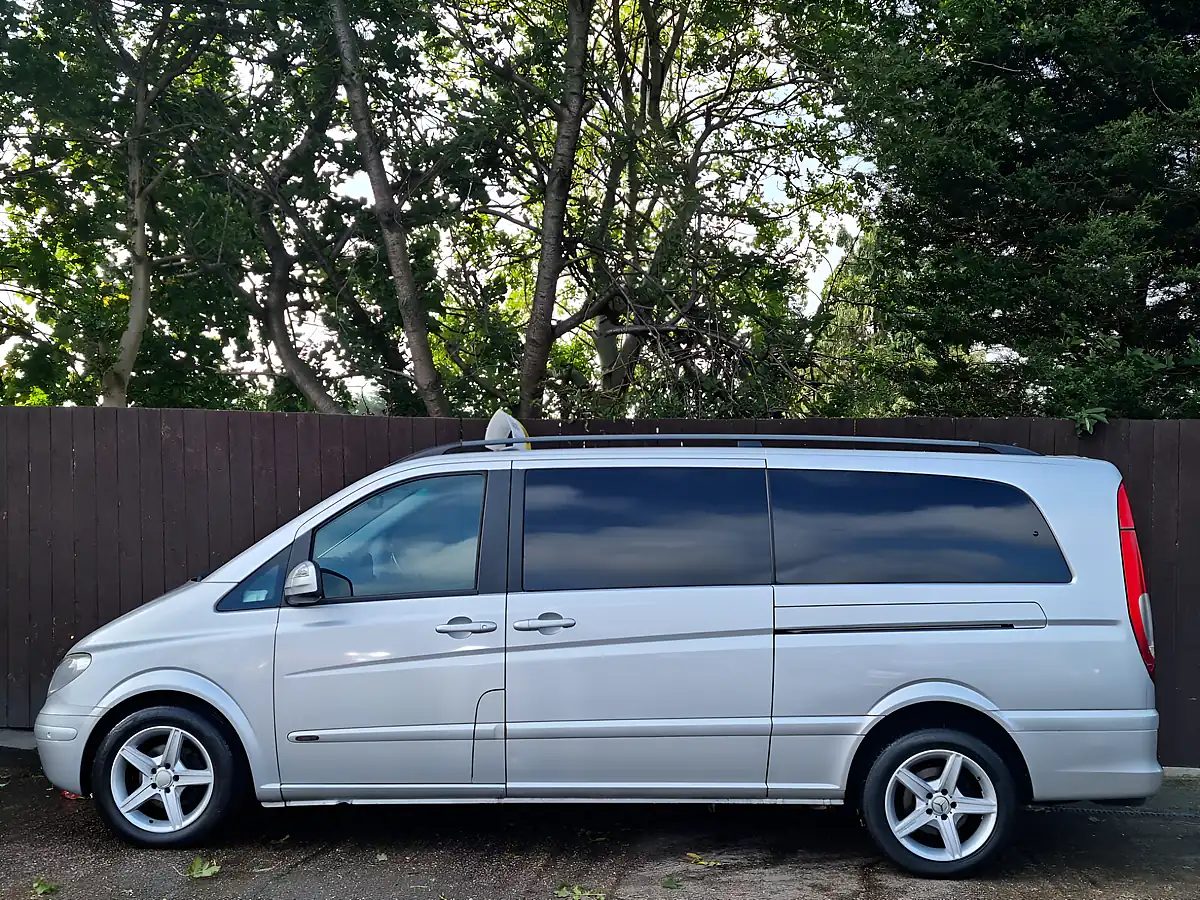 Used 2010 Mercedes Viano Ambiente Silver - Interior and Exterior details 4