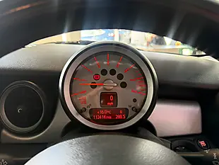 Used 2010 MINI Clubman One White - Interior and Exterior details 17