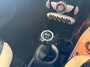 Used 2010 MINI Clubman One White - Interior and Exterior details 19