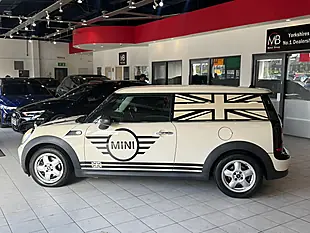 Used 2010 MINI Clubman One White - Interior and Exterior details 6