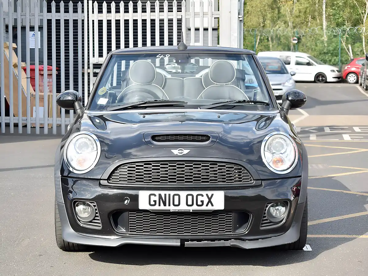 Used 2010 MINI Convertible Cooper S Black - Interior and Exterior details 2