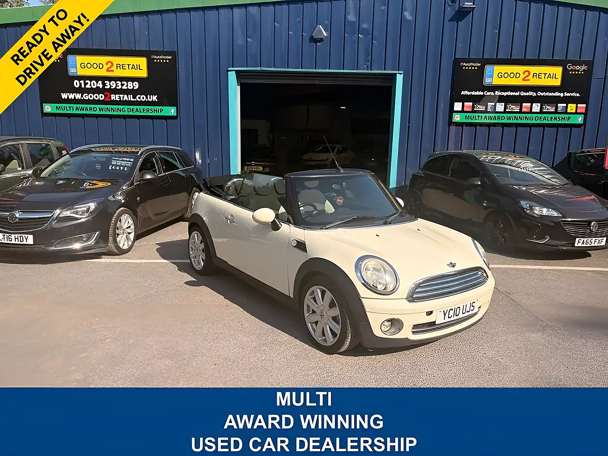 Used 2010 MINI Convertible Cooper White - Front View