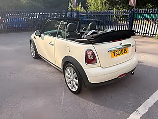 Used 2010 MINI Convertible Cooper White - Interior and Exterior details 10