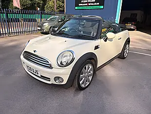 Used 2010 MINI Convertible Cooper White - Interior and Exterior details 3