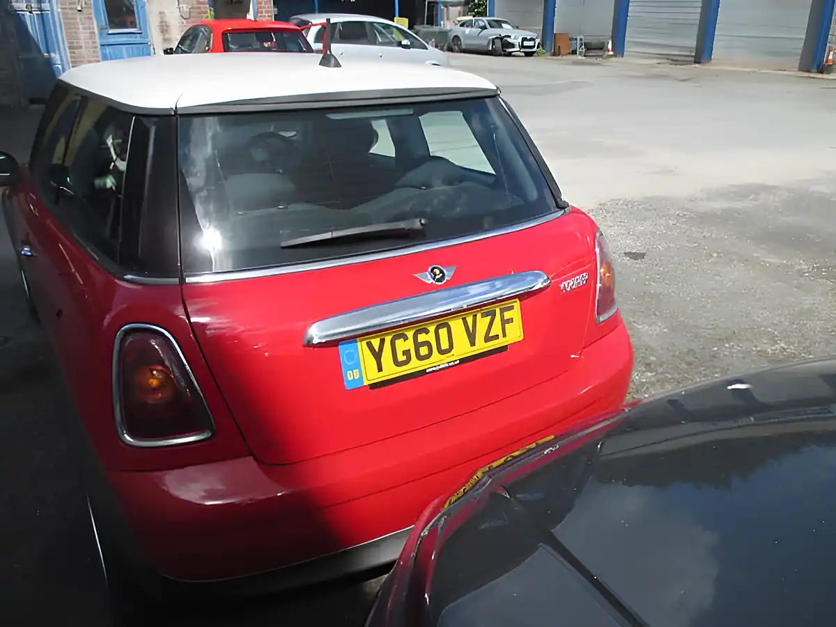 Used 2010 MINI Cooper Red - Interior and Exterior details 3