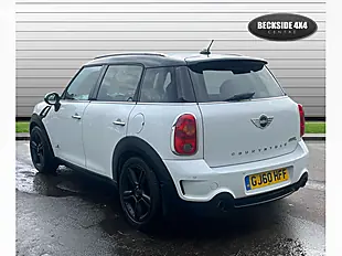 Used 2010 MINI Countryman Cooper S ALL4 Light White - Interior and Exterior details 5