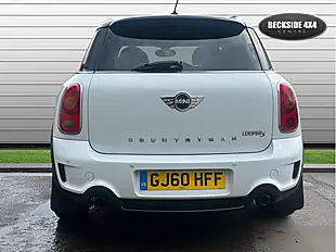 Used 2010 MINI Countryman Cooper S ALL4 Light White - Interior and Exterior details 8