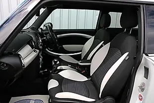 Used 2010 MINI Hatch Cooper Camden White Silver - Interior and Exterior details 7