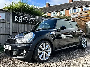 Used 2010 MINI Hatch Cooper S Black - Interior and Exterior details 11