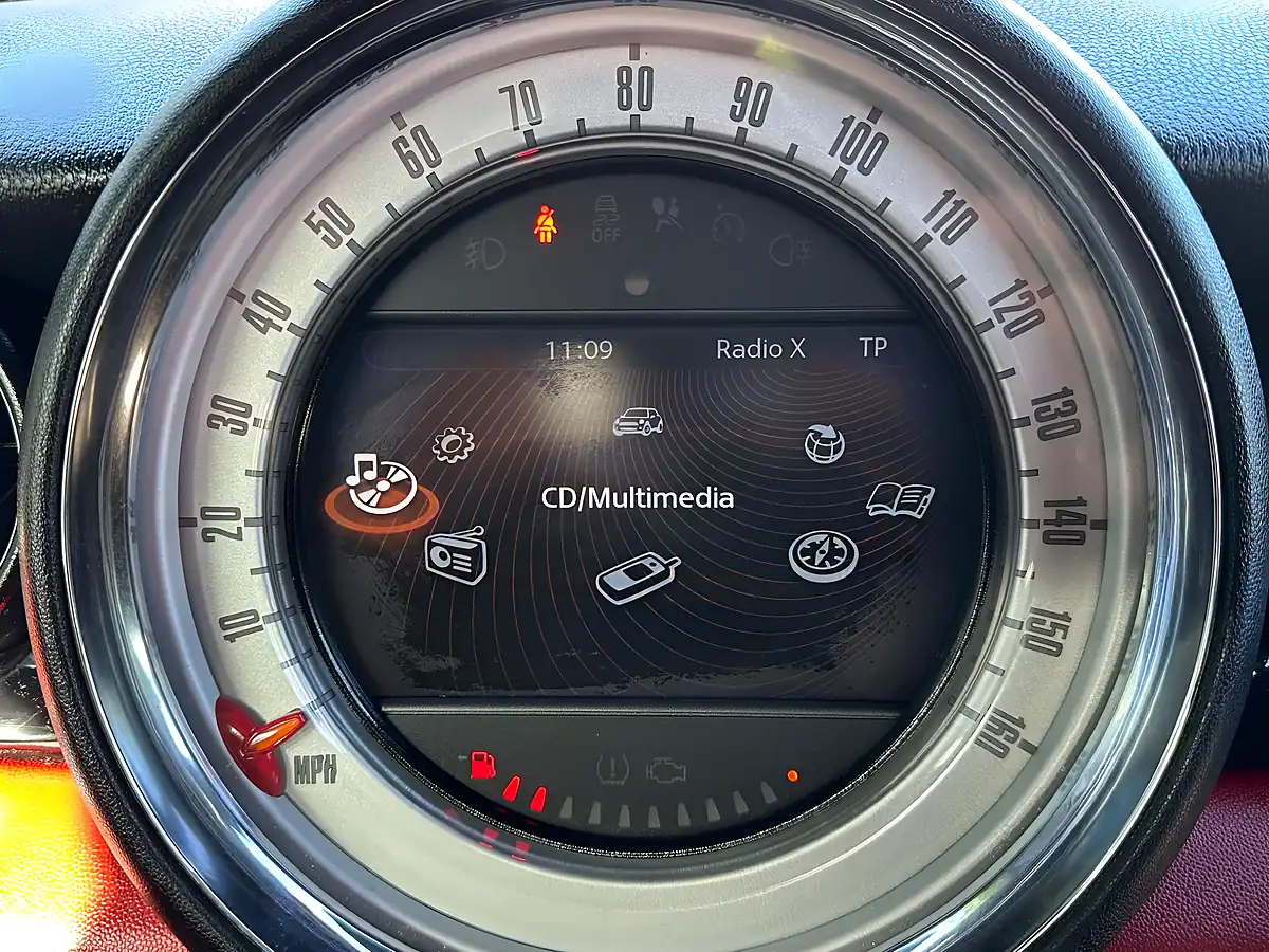 Used 2010 MINI Hatch Cooper S Black - Interior and Exterior details 17