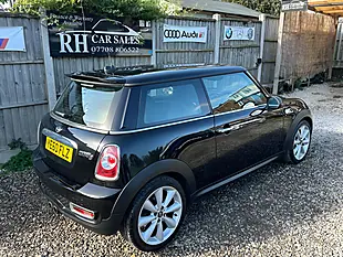 Used 2010 MINI Hatch Cooper S Black - Interior and Exterior details 9