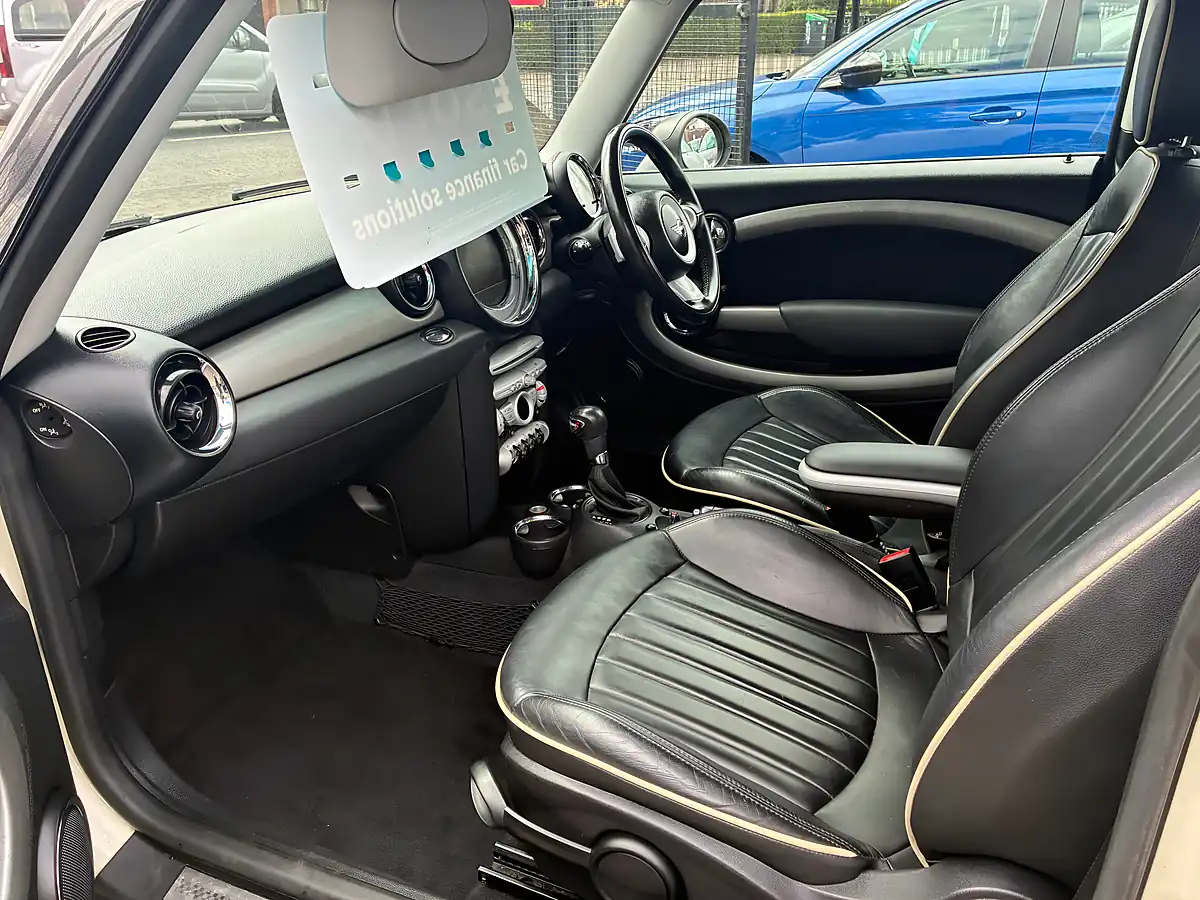 Used 2010 MINI Hatch Cooper S White - Interior and Exterior details 20