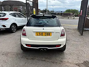 Used 2010 MINI Hatch Cooper S White - Interior and Exterior details 4
