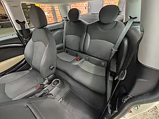 Used 2010 MINI Hatch Cooper White - Interior and Exterior details 11