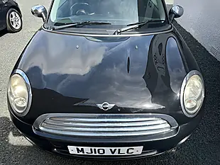 Used 2010 MINI Hatch One Black - Interior and Exterior details 3