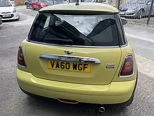 Used 2010 MINI Hatch One (pepper Pack) Interchange Yellow - Interior and Exterior details 6