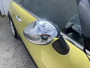 Used 2010 MINI Hatch One (pepper Pack) Interchange Yellow - Interior and Exterior details 9