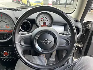 Used 2010 MINI Hatch One (pepper Pack) Midnight Black Metallic - Interior and Exterior details 18