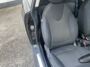 Used 2010 MINI Hatch One (pepper Pack) Midnight Black Metallic - Interior and Exterior details 9