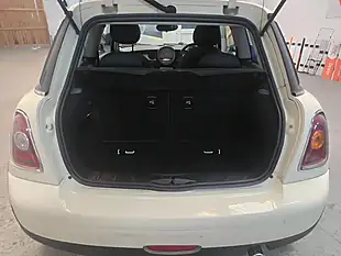 Used 2010 MINI Hatch One White - Interior and Exterior details 13