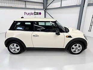 Used 2010 MINI Hatch One White - Interior and Exterior details 7
