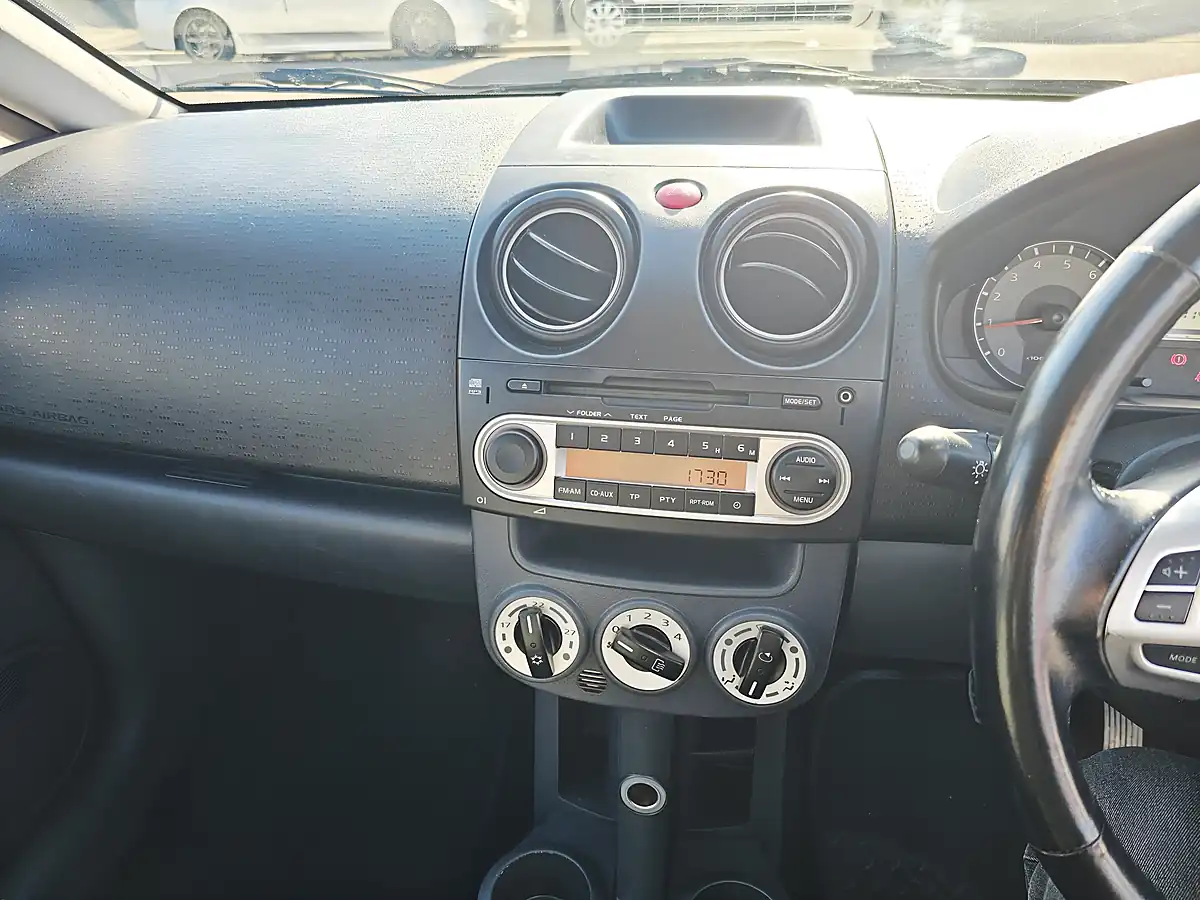 Used 2010 Mitsubishi Colt CZ2 Blue - Interior and Exterior details 11