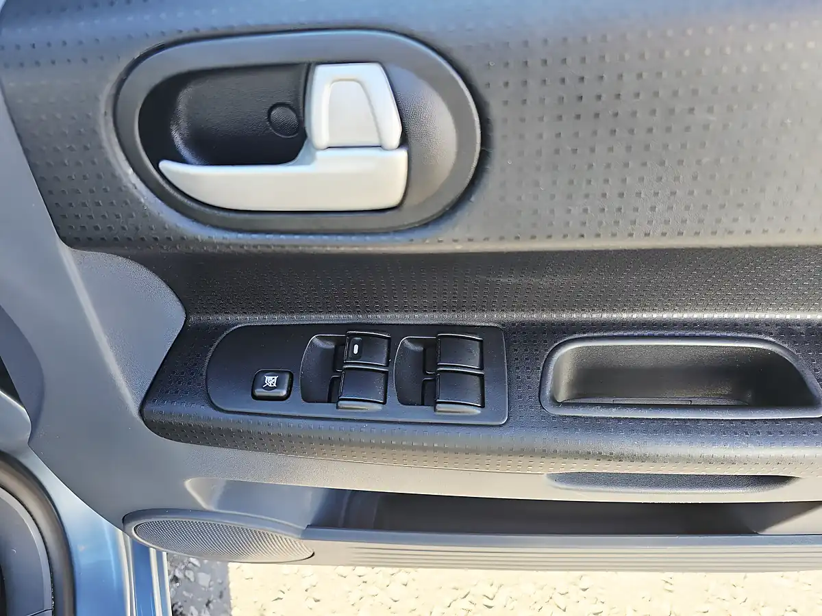 Used 2010 Mitsubishi Colt CZ2 Blue - Interior and Exterior details 14