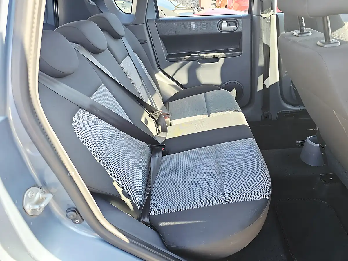 Used 2010 Mitsubishi Colt CZ2 Blue - Interior and Exterior details 8