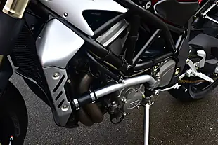 Used 2010 Mv Agusta R989 Brutale Red - Interior and Exterior details 11
