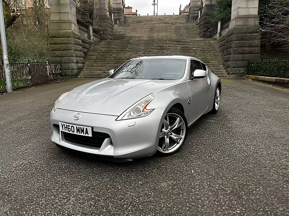 Used 2010 Nissan 370Z GT Silver - Interior and Exterior details 19