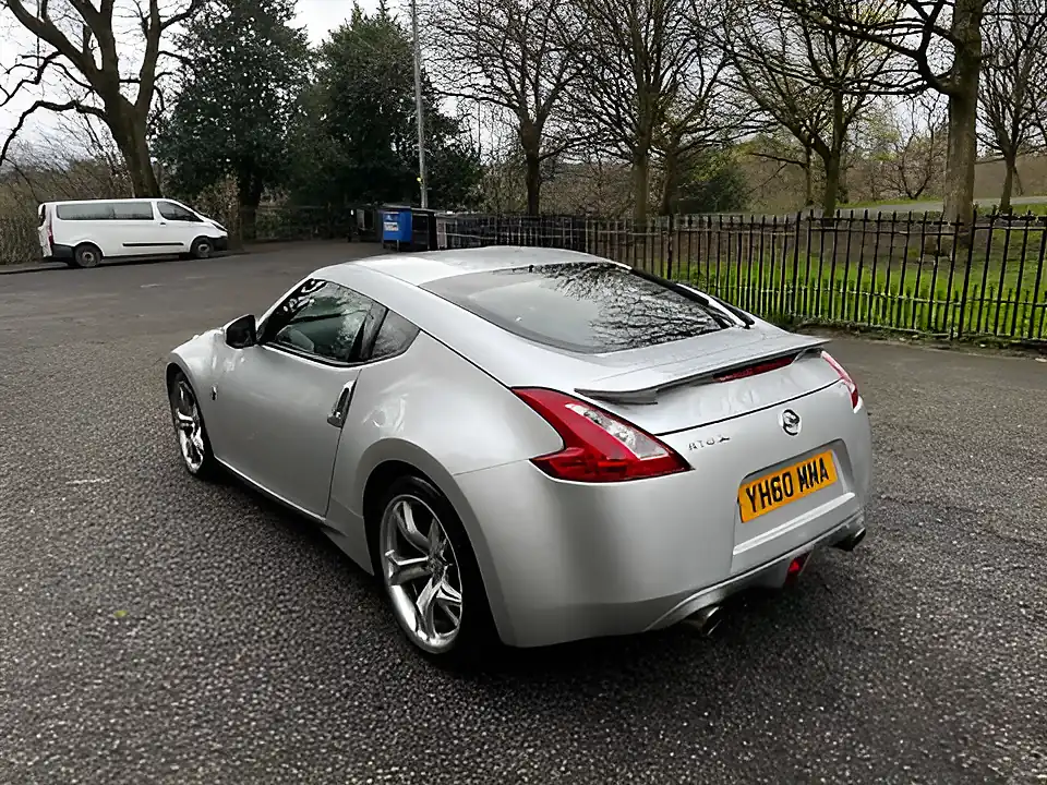 Used 2010 Nissan 370Z GT Silver - Interior and Exterior details 3