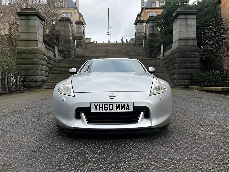 Used 2010 Nissan 370Z GT Silver - Interior and Exterior details 4
