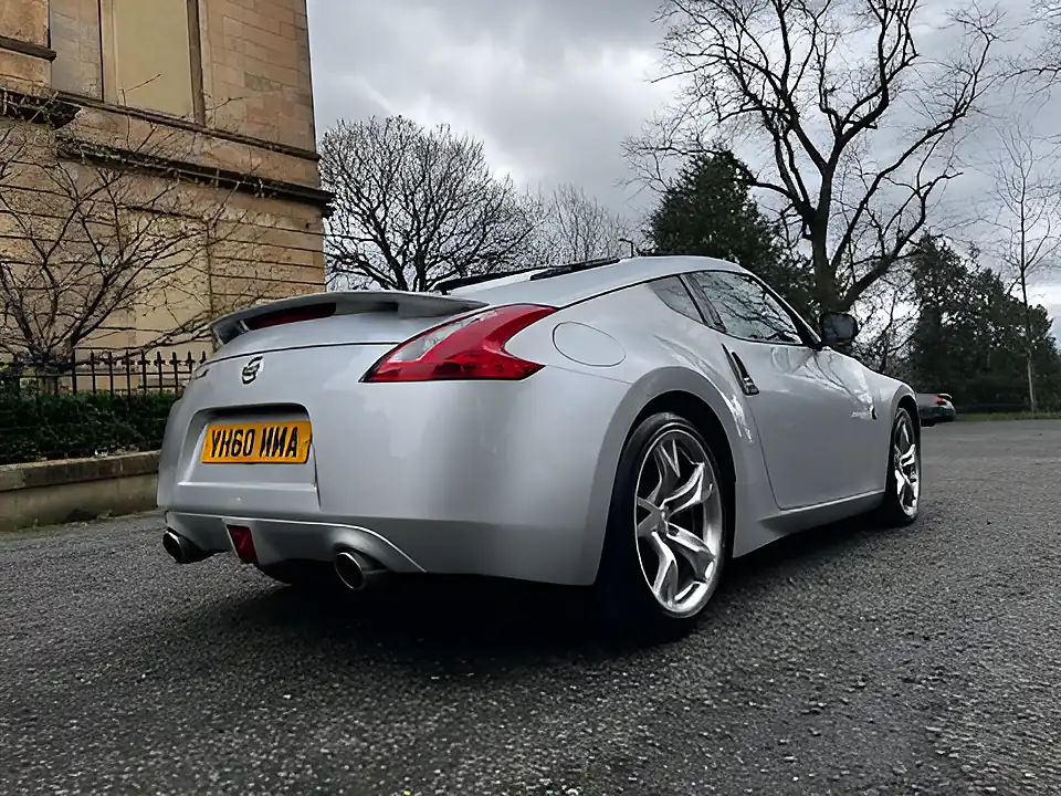 Used 2010 Nissan 370Z GT Silver - Interior and Exterior details 7
