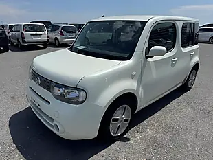 Used 2010 Nissan Cube M Selection White - Interior and Exterior details 3