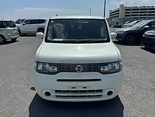 Used 2010 Nissan Cube M Selection White - Interior and Exterior details 8