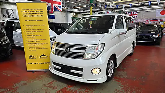2010 Nissan Elgrand 3.5 Highway Star