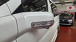 Used 2010 Nissan Elgrand Highway Star Black Leather White - Interior and Exterior details 19