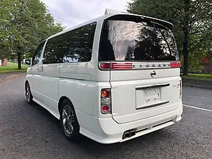 Used 2010 Nissan Elgrand Rider Autech White - Interior and Exterior details 6