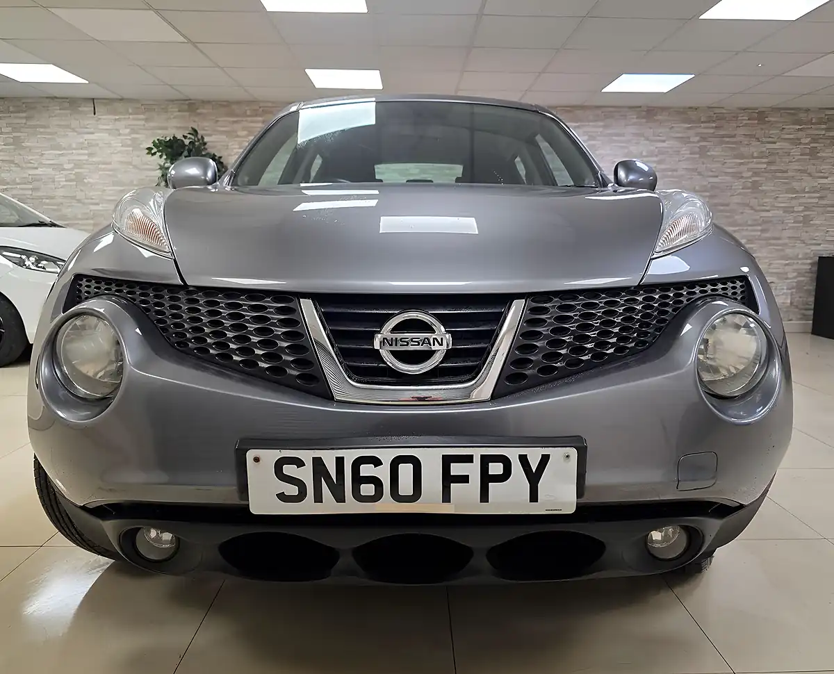 Used 2010 Nissan Juke Acenta Grey - Interior and Exterior details 16
