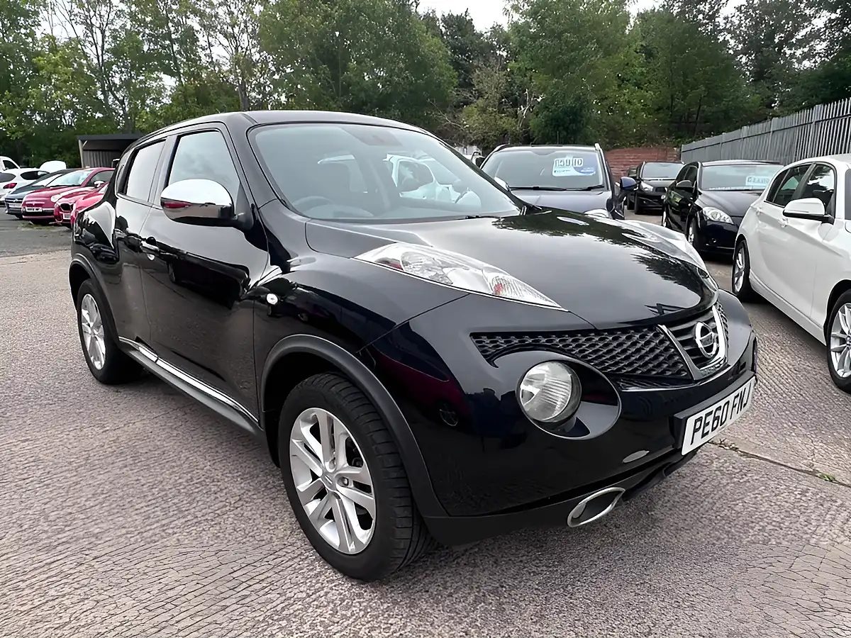 Used 2010 Nissan Juke Acenta Premium Black - Front View